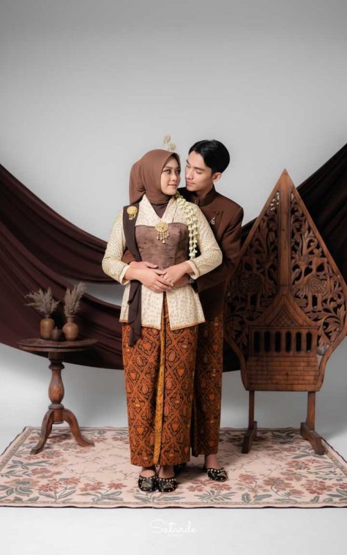 prewedding-pose-2-logiq.id_-1.jpg