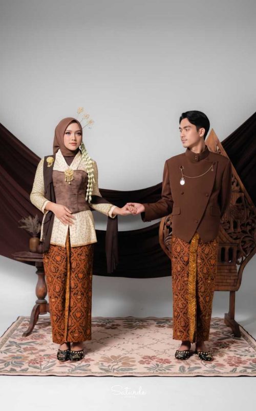 prewedding-pose-9-logiq.id_-3.jpg